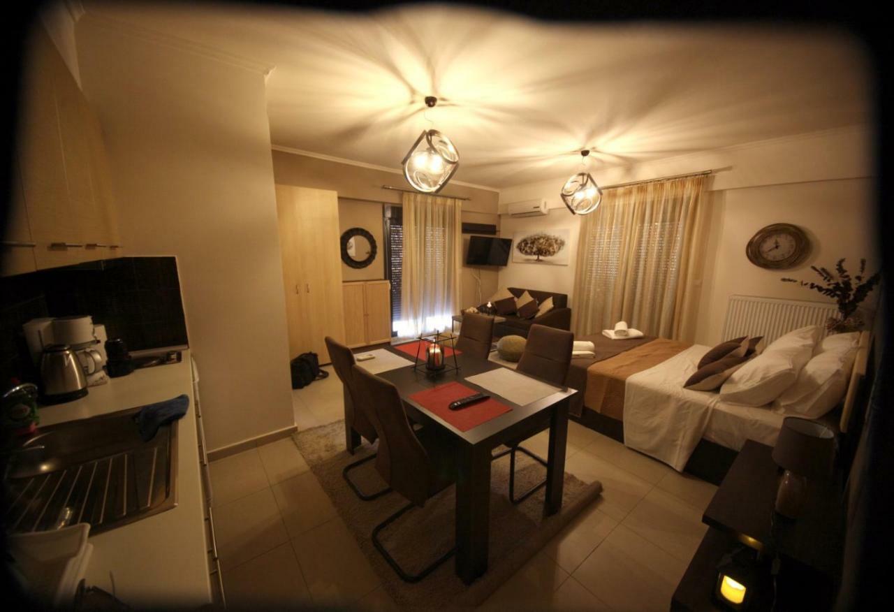 Kosmos Service Apartment City Center 1 With Additional Cost Parking Tesalonika Bagian luar foto